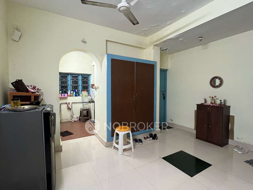 Single Room for Female In 2 BHK  In Aparna Apartments In T. Nagar