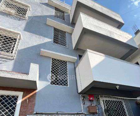 Single Room for Male In 3 BHK  In Suyash Academy (sports Complex)