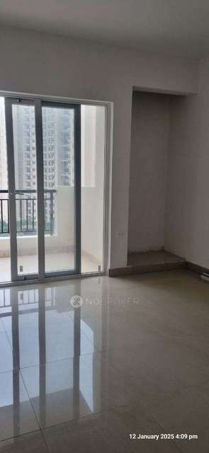 3 BHK Flat In Oasis Grandstand For Sale  In Sector 22d