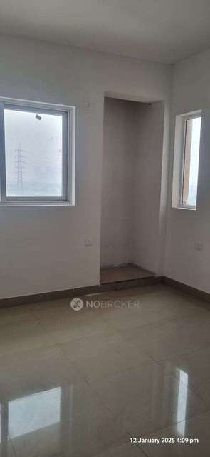 3 BHK Flat In Oasis Grandstand For Sale  In Sector 22d