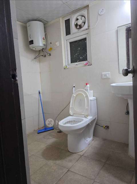 2 BHK Flat In Raksha Addela For Sale  In Gaur City 2