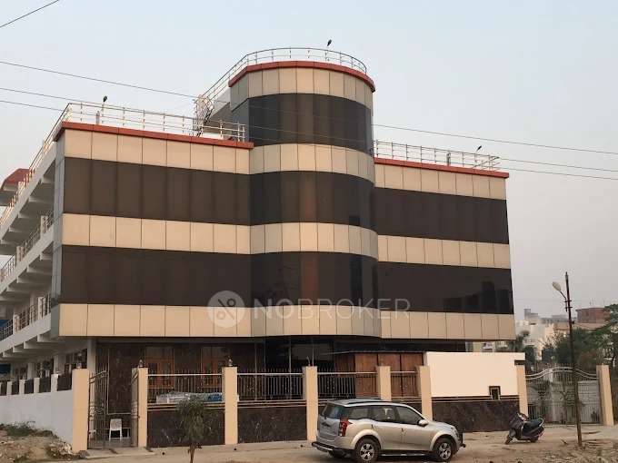 PG for Boys in Knowledge Park Iii