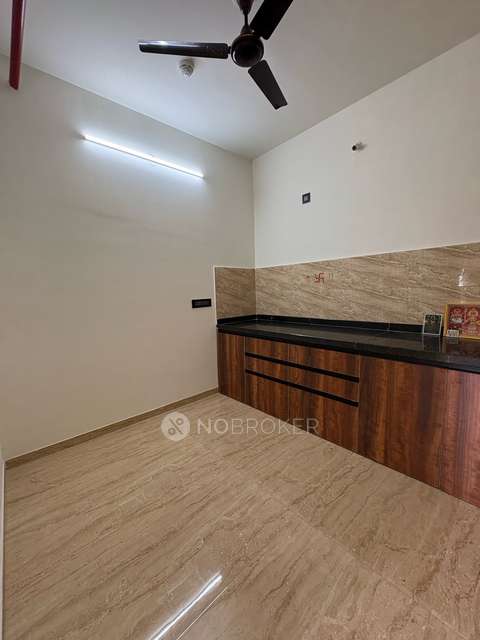 2 BHK Flat In Vtp Beaumonde Building T2 for Rent  In Manjari