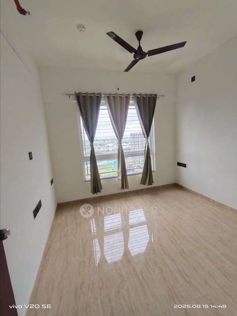 2 BHK Flat In Vtp Beaumonde Building T2 for Rent  In Manjari