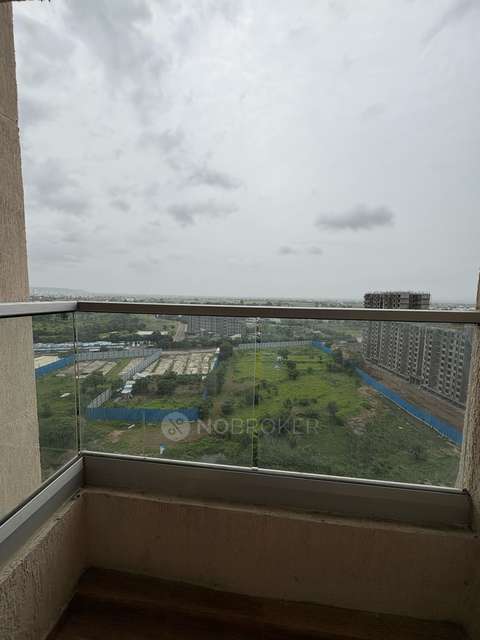 2 BHK Flat In Vtp Beaumonde Building T2 for Rent  In Manjari