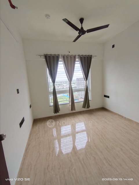 2 BHK Flat In Vtp Beaumonde Building T2 for Rent  In Manjari