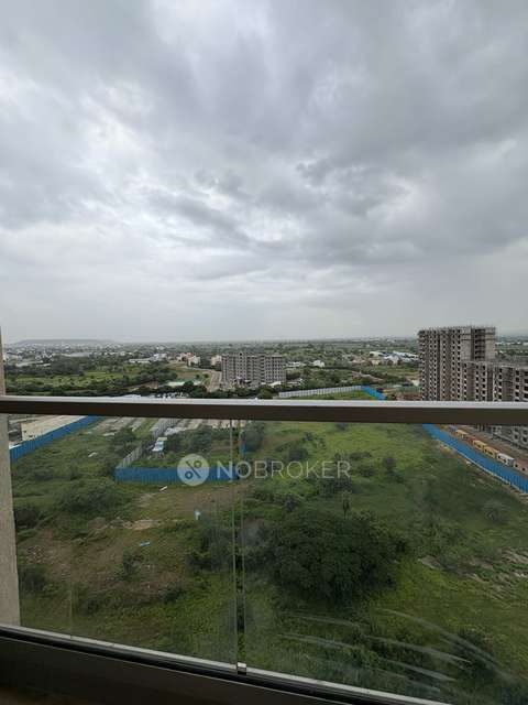 2 BHK Flat In Vtp Beaumonde Building T2 for Rent  In Manjari