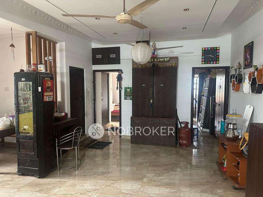 2 BHK Flat In Sri Sakthi Nivas For Sale  In Minambakkam