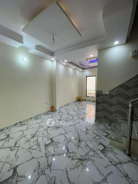 4 BHK Flat For Sale  In Sector 45