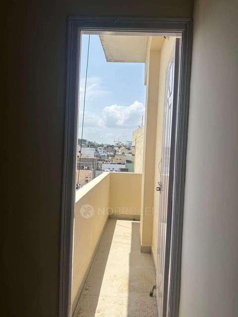 2 BHK Flat In A R Pride Asad Plaza For Sale  In Pochamma Basthi, Masab Tank