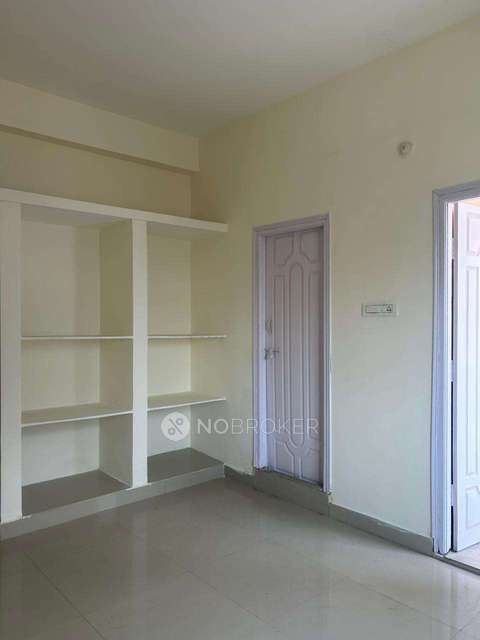 2 BHK Flat In A R Pride Asad Plaza For Sale  In Pochamma Basthi, Masab Tank