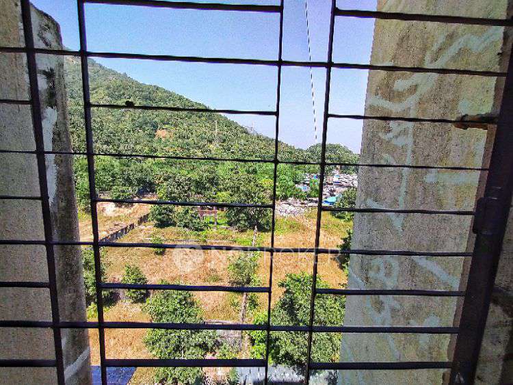 2 BHK Flat In Lok Nisarg For Sale  In Mulund West