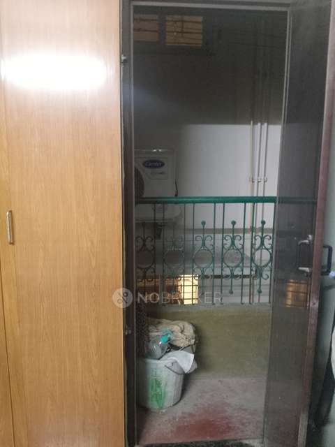 2 BHK Flat For Sale  In Ekkatuthangal