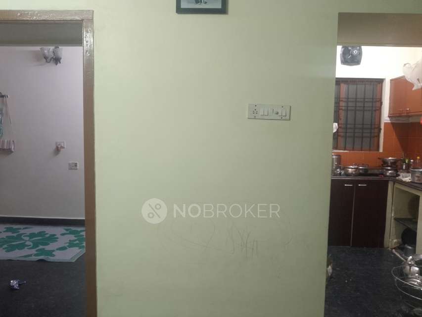 2 BHK Flat For Sale  In Ekkatuthangal