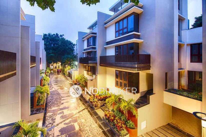 4+ BHK House For Sale  In Bennigana Halli