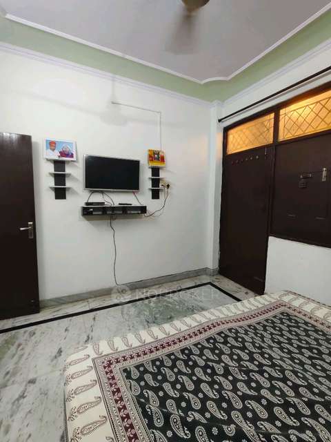 3 BHK Flat In F20b Street No 19 For Sale  In Laxmi Nagar