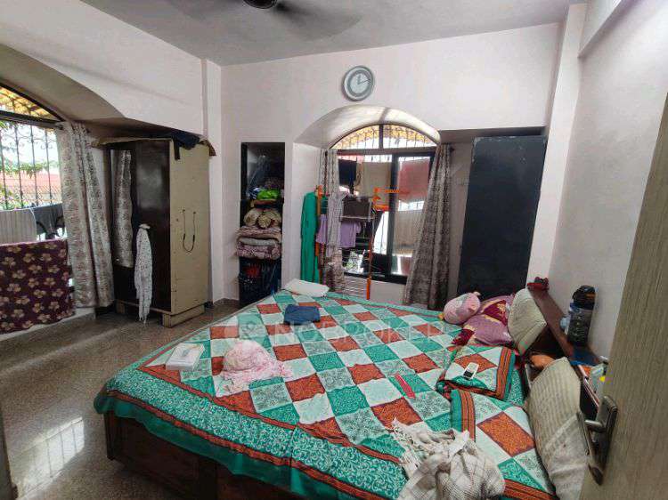 2 BHK Flat In Chetan Chs, Sector 28 For Sale  In Vashi