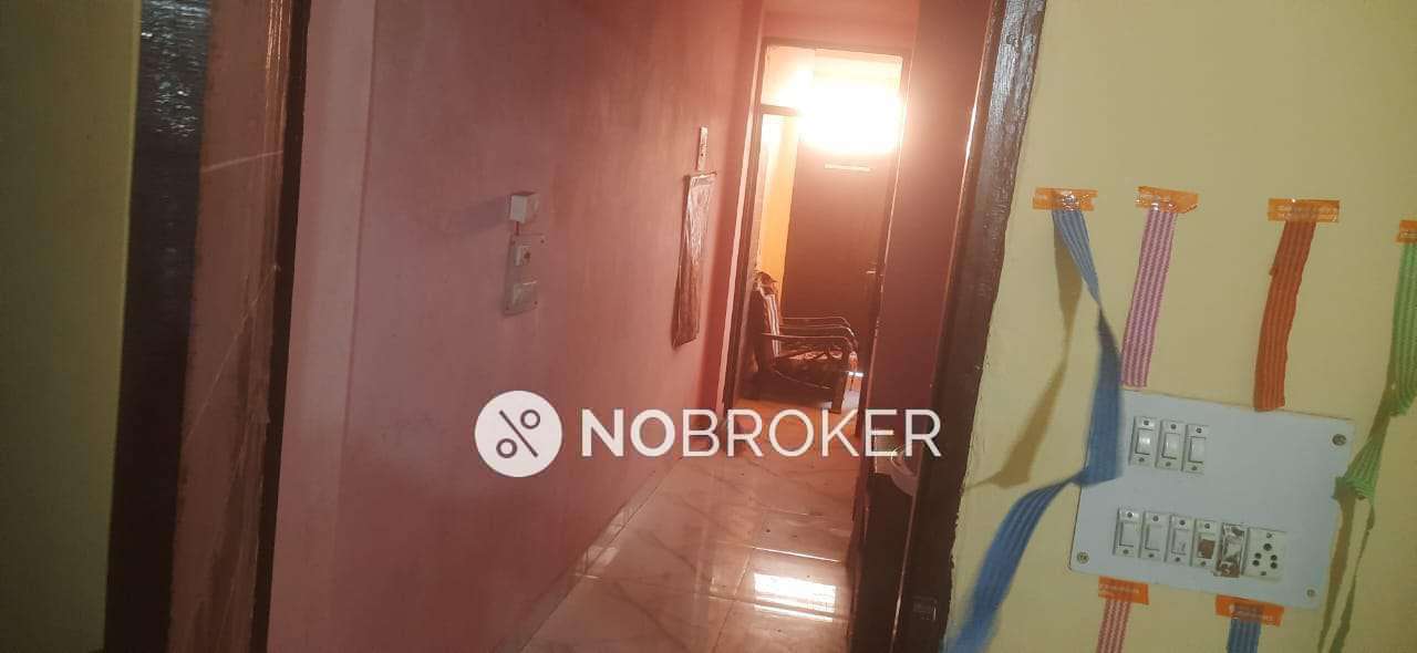 2 BHK Flat In Sb For Sale  In Uttam Nagar