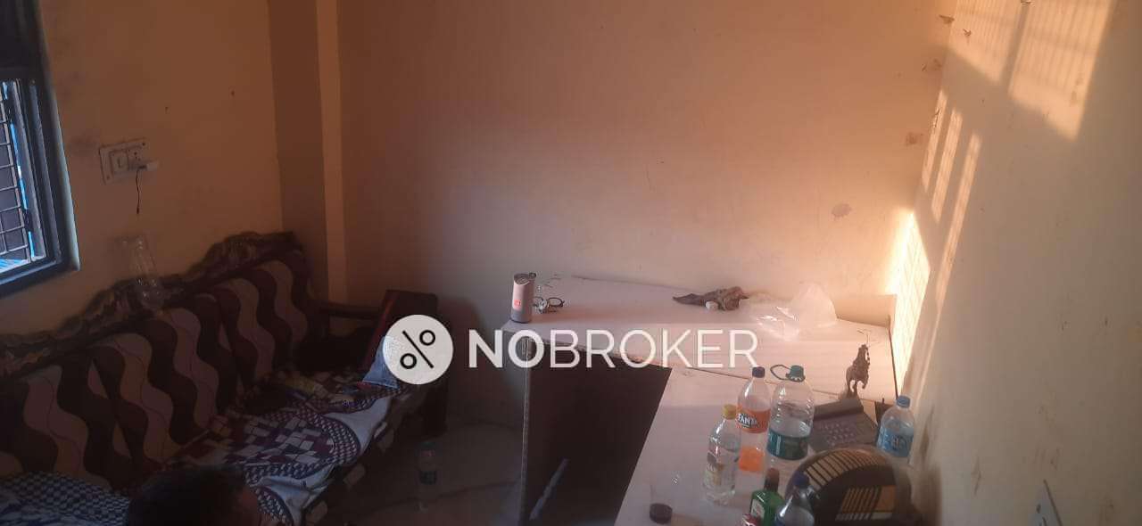 2 BHK Flat In Sb For Sale  In Uttam Nagar