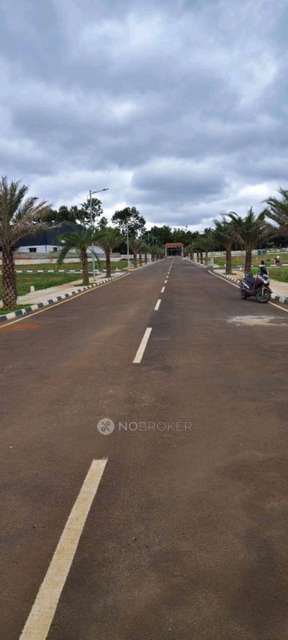 Plot For Sale  In Oraiyan Sporthy Divine In  Kalasipalya