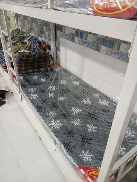 PG for Boys in Saki Naka