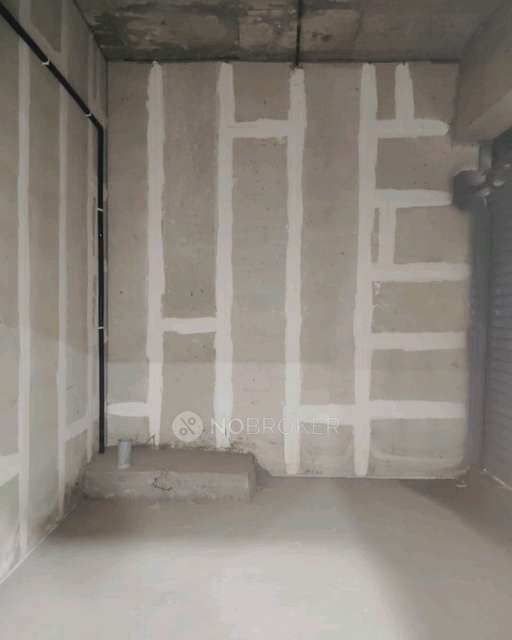 Shop in Gaur Yamuna City, Greater Noida for Rent 