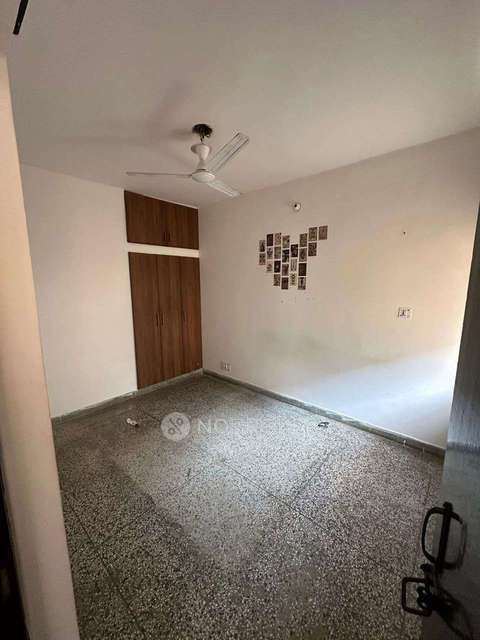 2 BHK Flat In Metro View Apartment For Sale  In Sector 13