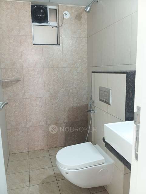 2 BHK Flat In Godrej Green Vistas for Rent  In Mahalunge