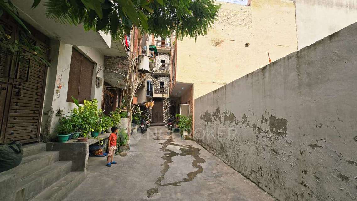 4+ BHK House For Sale  In Aashiyana A Good Foundation Maker