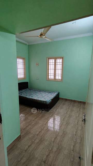 2 BHK Flat In Acharya Castle Pallikaranai For Sale  In Pallikaranai