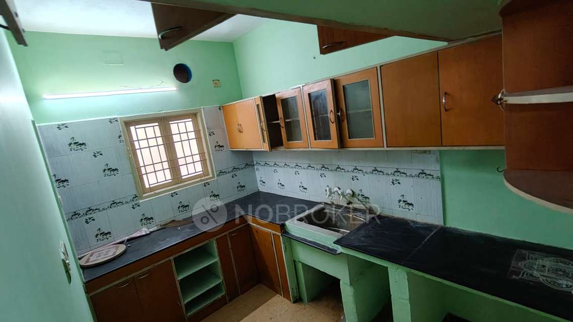 2 BHK Flat In Acharya Castle Pallikaranai For Sale  In Pallikaranai