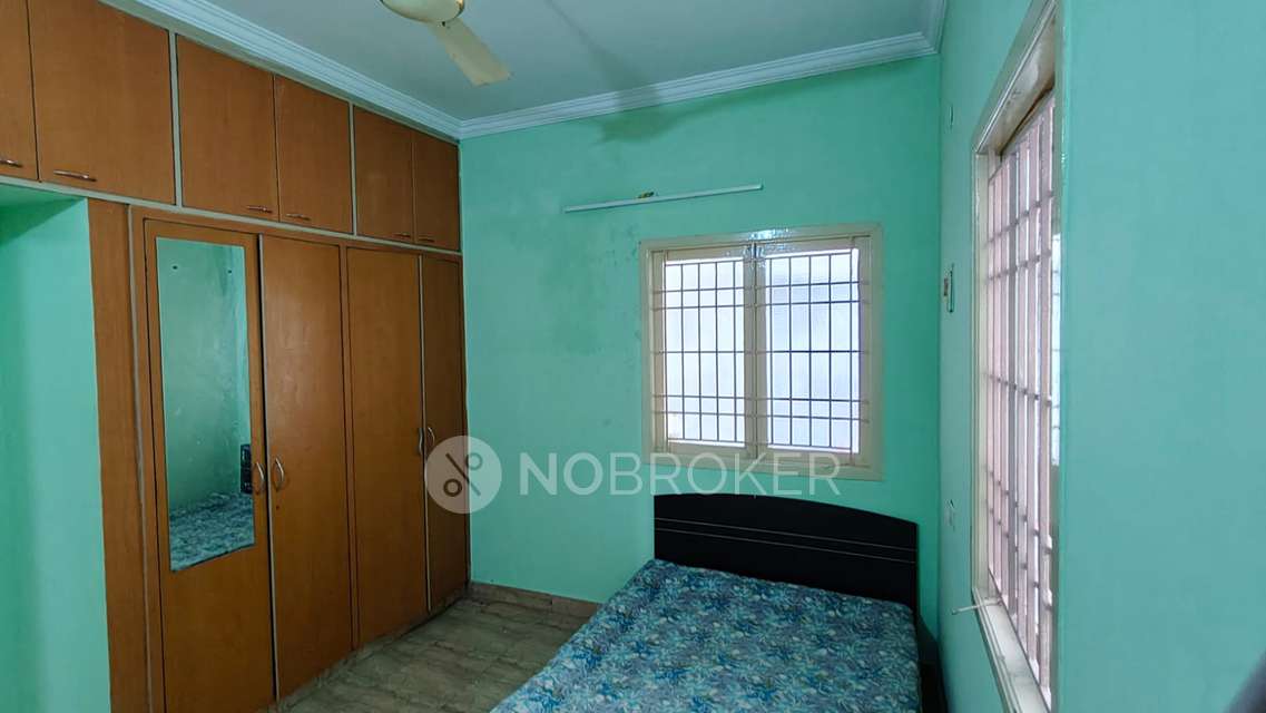 2 BHK Flat In Acharya Castle Pallikaranai For Sale  In Pallikaranai