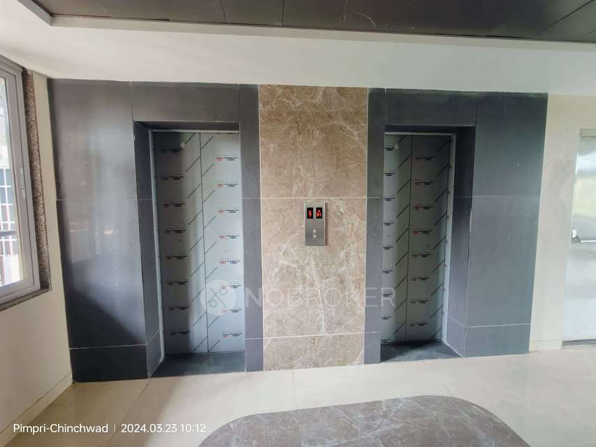 Showroom in Pimpri-chinchwad, Pune for sale 