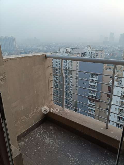 3 BHK Flat In 3c, Sector 100 For Sale  In Sector 100