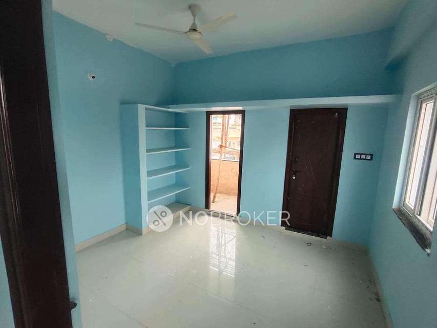 2 BHK Flat In Stand Alone Building For Sale  In Attapur