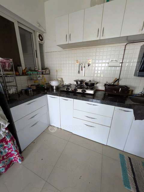 Single Room for Male In 2 BHK  In Amanora Victory Towers In Mundhwa, Pune