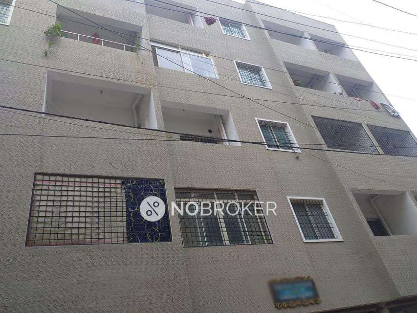 2 BHK Flat In Yajaman Mansion   For Sale  In Indira Nagar