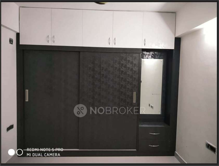 2 BHK Flat In Navanaami Platina , Thanisandra Main Road For Sale  In Thanisandra Main Road