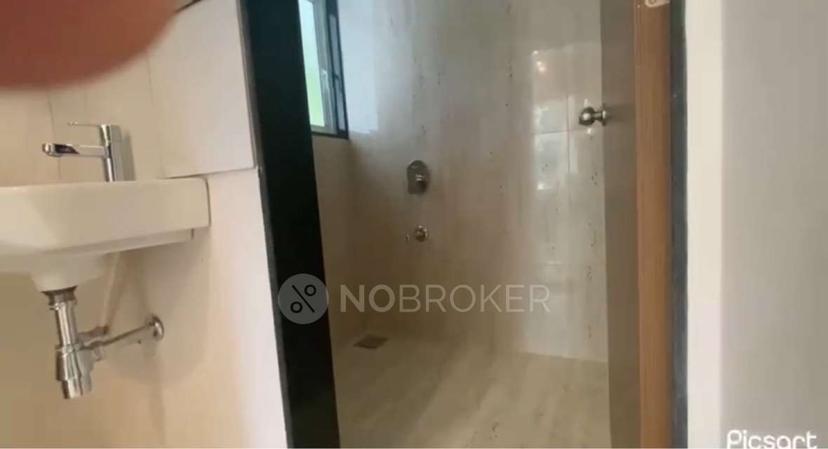 1 BHK Flat In Kolte Patil Universe R10 For Sale  In R10 Universe I Building