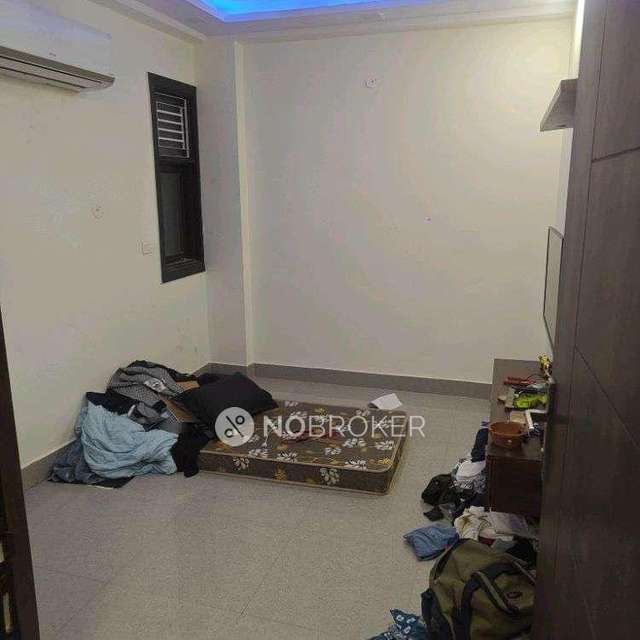 3 BHK Flat In Gangotri Apartment For Sale  In  Uttam Nagar