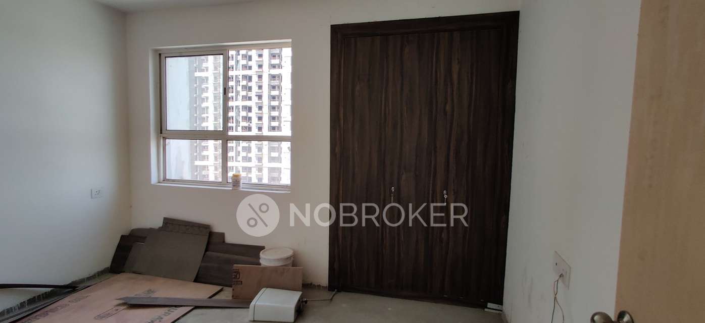 2 BHK Flat In Shaurya Klassic Sector 134 For Sale  In Jaypee Wishtown Klassic