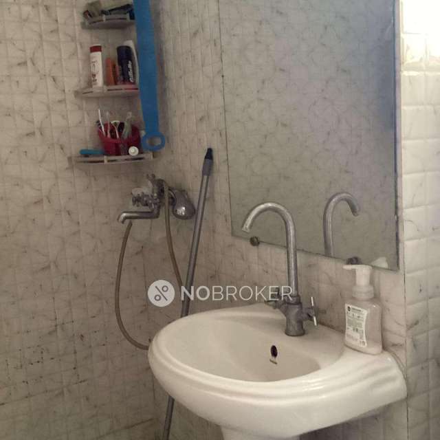 2 BHK Flat In 12th Avenue Gaur City -2 For Sale  In Gaur City 2