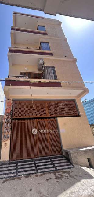 2 BHK Flat In Standlone Building for Rent  In Mundka