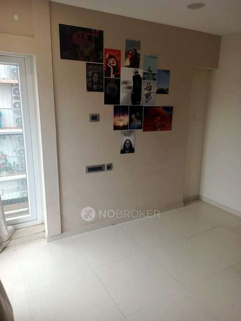 2 BHK Flat In Ashapurti Co-operative Housing Society Limited For Sale  In Kurla East