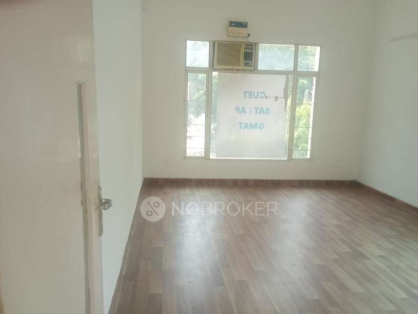 Co-Working  space in Dlf Phase Iv, Gurgaon for Rent 