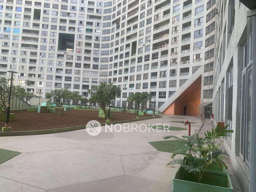 3 BHK Flat In Amanora Future Towers, Hadapsar, Pune For Sale  In Hadapsar, Pune