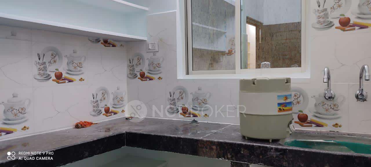 3 BHK Flat In Madina Apartment  for Rent  In Hosnabad Colony