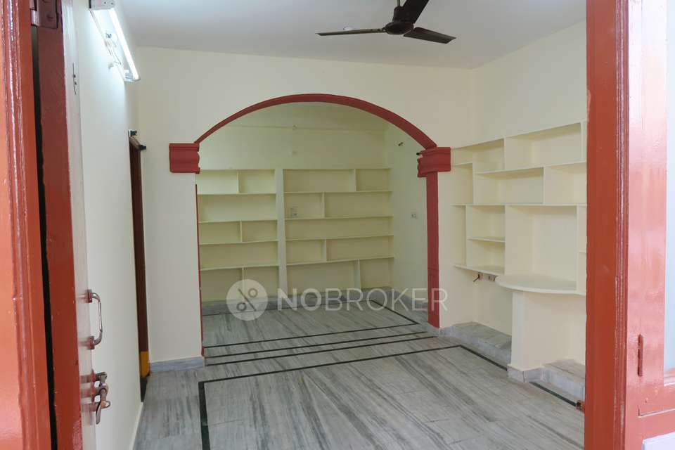 2 BHK Flat In Standlone Building for Rent  In Banjara Hills