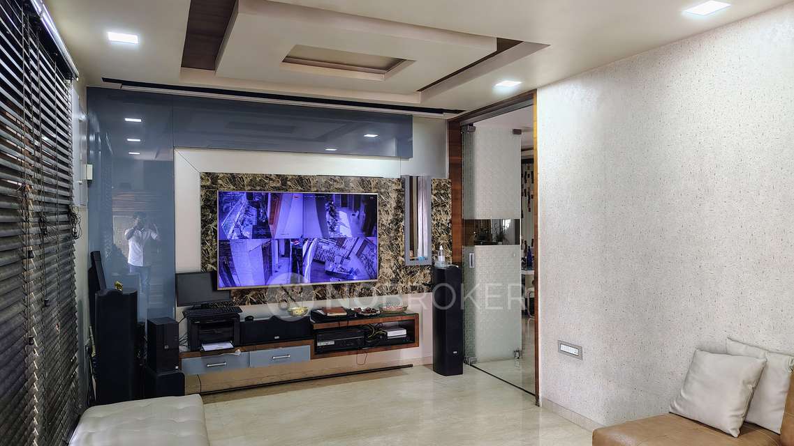 4+ BHK Flat In Shubham  Residency For Sale  In Jubilee Hills
