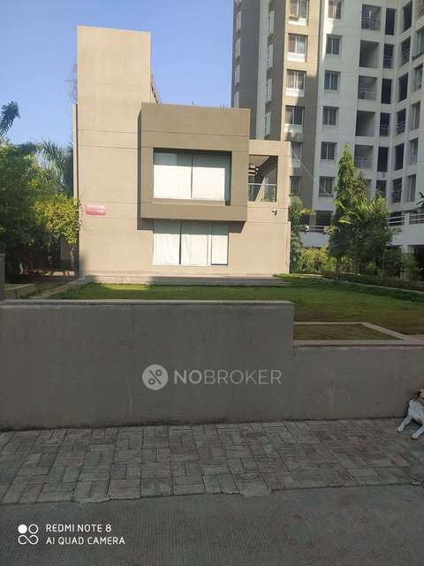 Single Room for Female In 2 BHK  In Karan Suncoast In Bavdhan